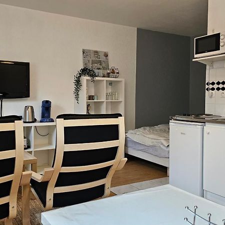 Studio Calme Proche Centre Reims Exterior foto